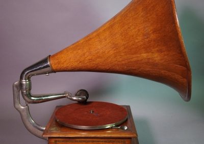 1909 His Masters Voice HMV Junior Monarch Gramophone - eac9967e 9d4f 499e 9c6b 0f0e2980ed0a
